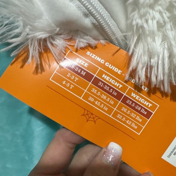 NWT Hyde and Eek! Toddler Yeti Jumpsuit Halloween Costume Dress Up 18-24 Months - Picture 9 of 12